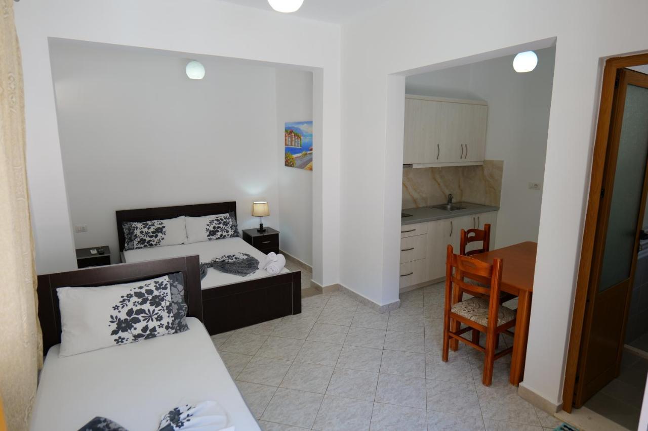 Vila Panorama Piqeras Bed & Breakfast Exterior photo