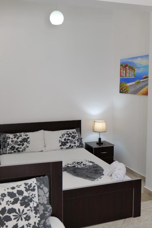 Vila Panorama Piqeras Bed & Breakfast Exterior photo